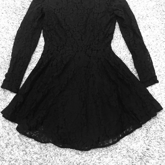 NWOT H&M Size 4 Women Dress. - Picture 7 of 8
